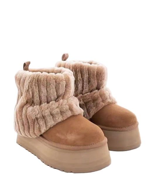 UGG Classic Mini Dipper Boots