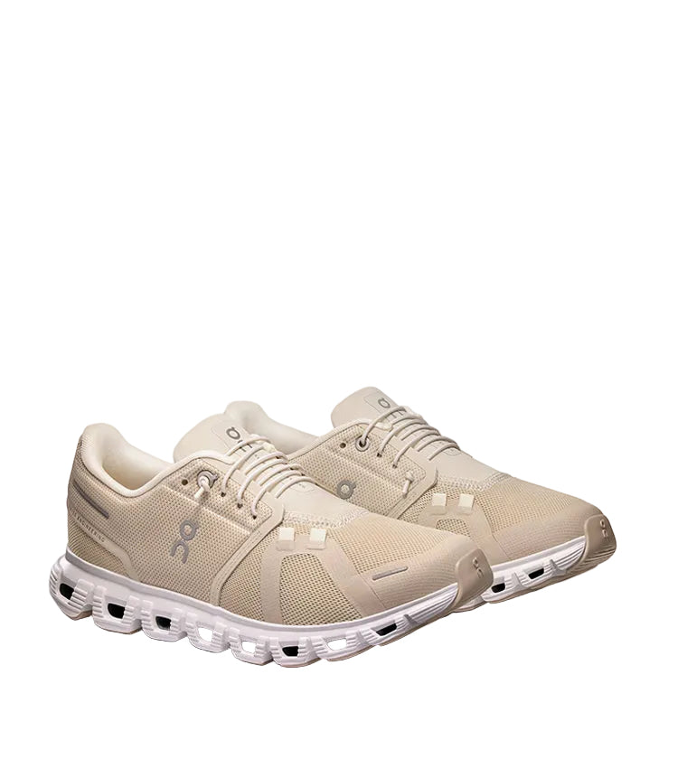 On Running Cloud 6 Pearl White