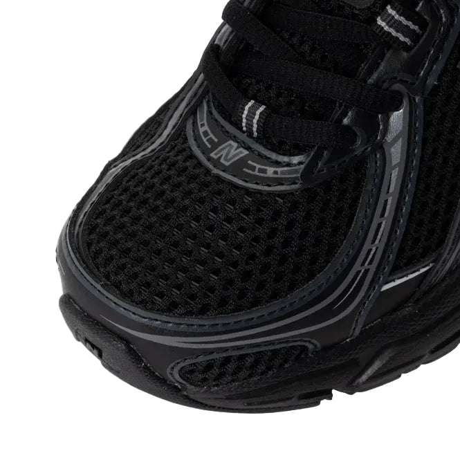 New Balance 740 Black Silver