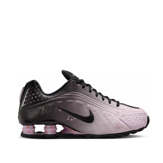 Nike Shox R4 "Sakura"