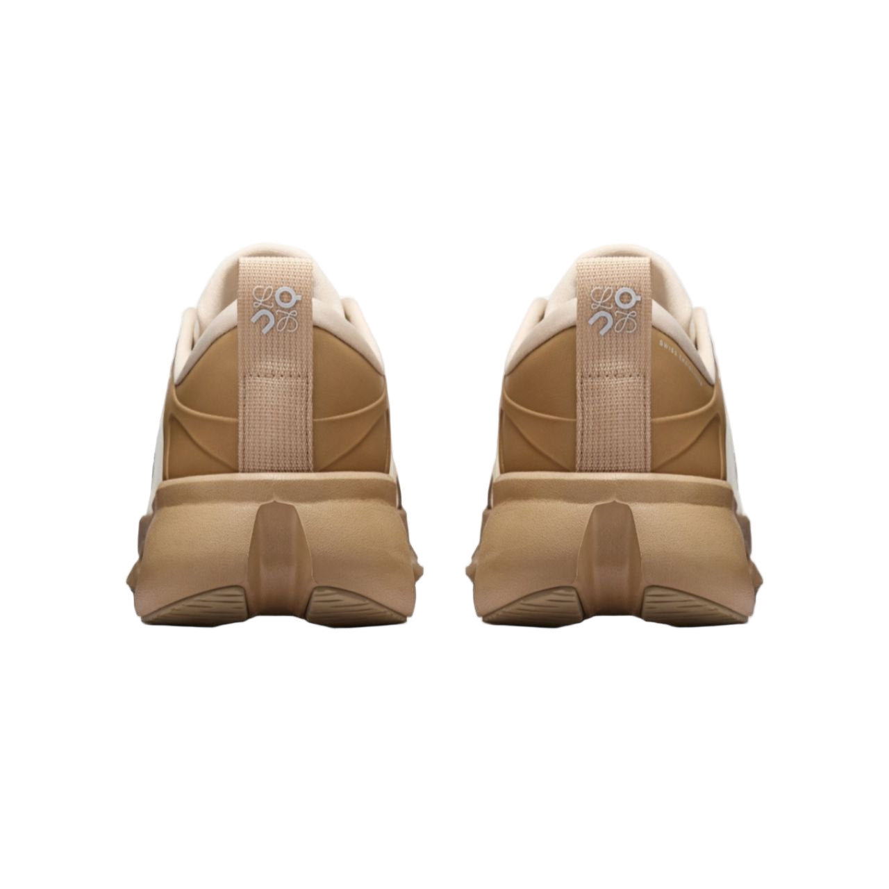 On Cloudsolo loewe Dark Sand “Cream”