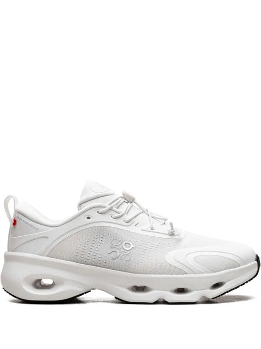 On Running Cloudsolo Loewe Withe Light Grey