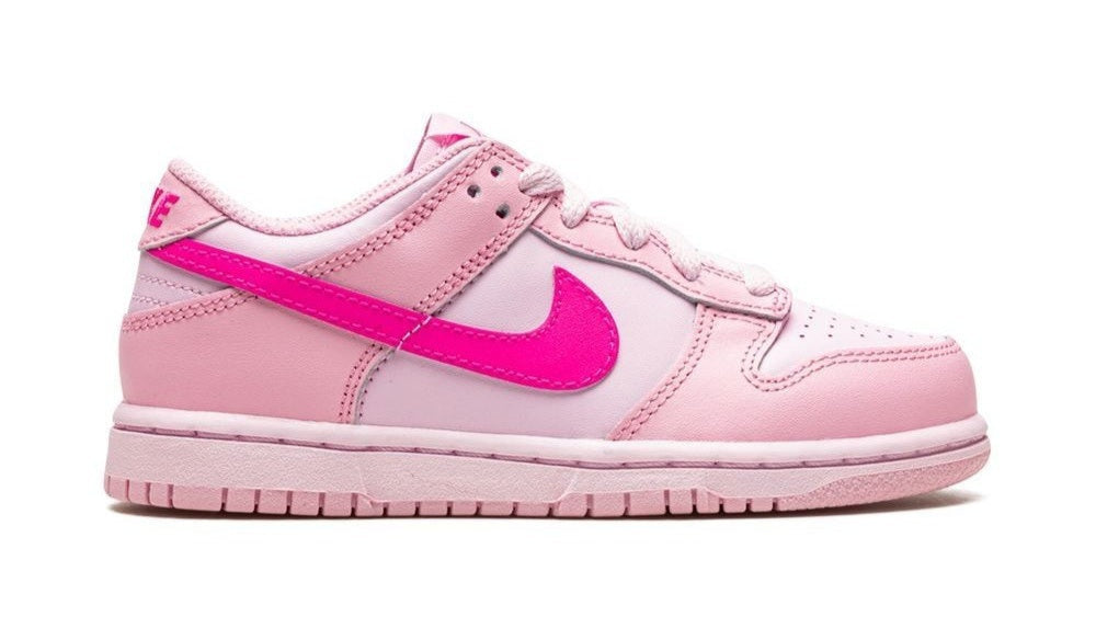 Nike Dunk Low Triple pink